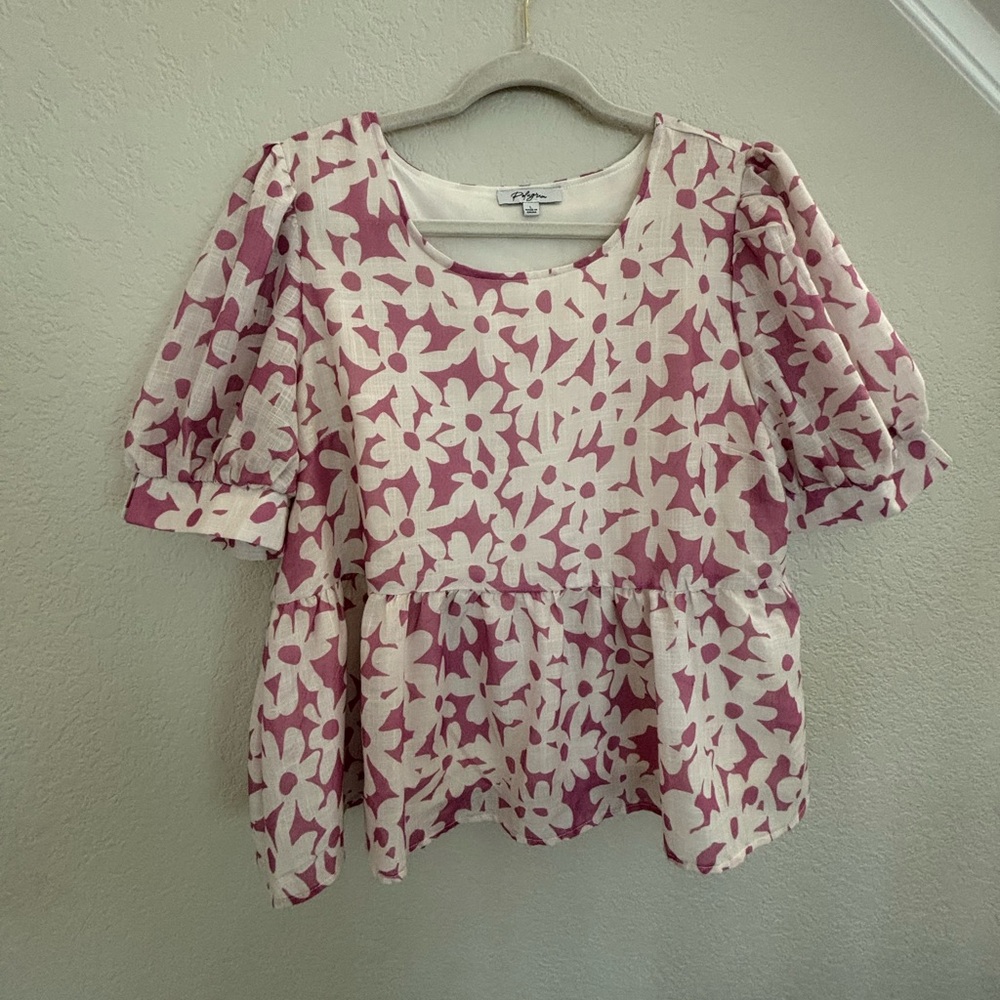 Polagram floral peplum top